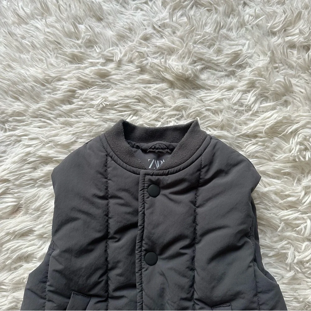 Zara Snap Button Up Puff Vest Gray Size 2 Years - Picture 2 of 8